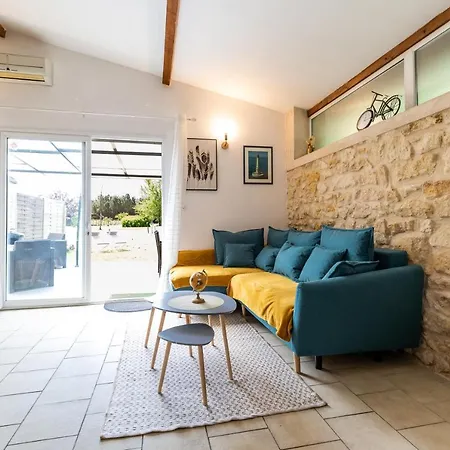 Holiday home Senguinous 2 Lesparre-Medoc